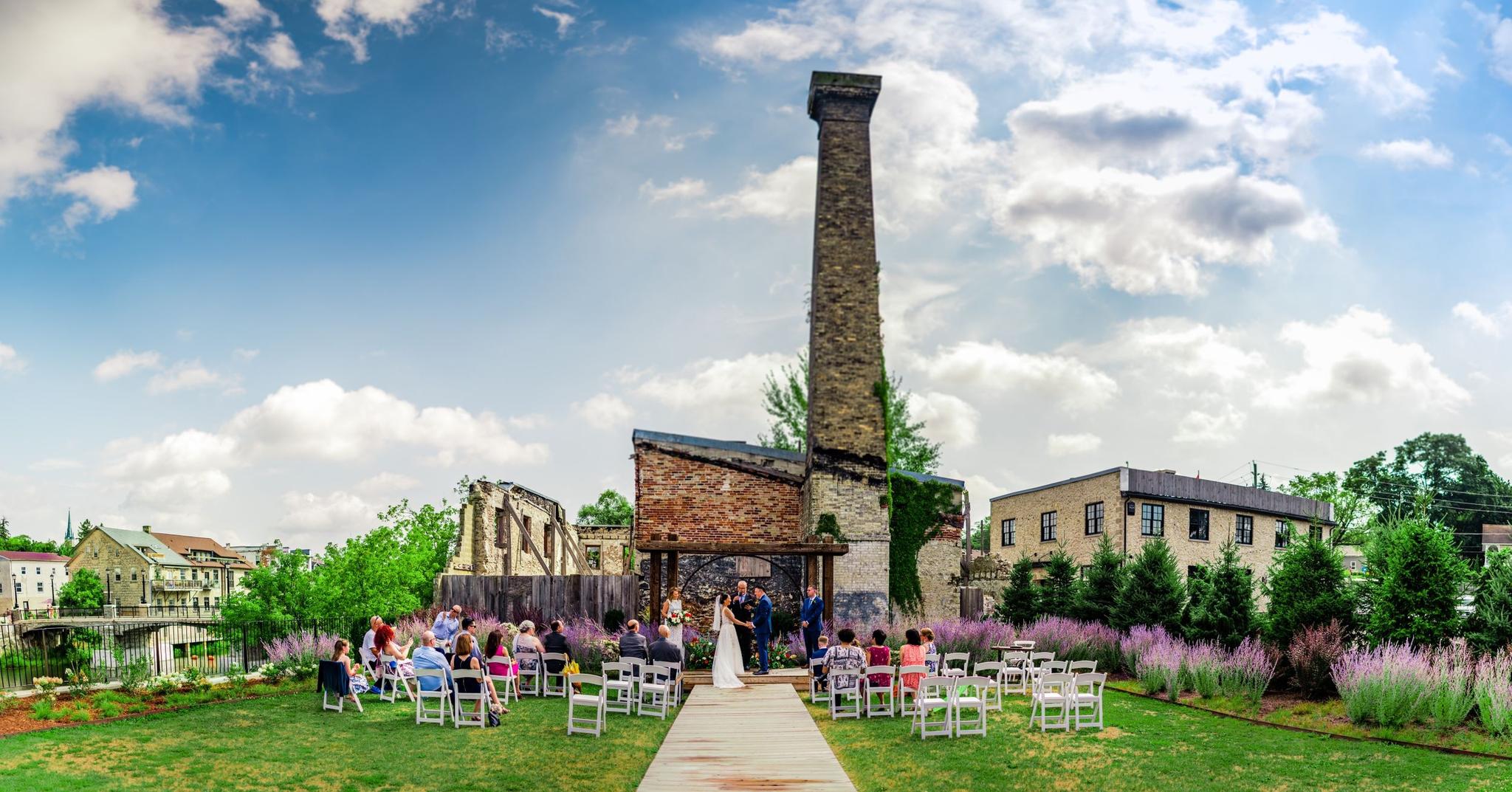 Felix & Linda @ The Elora Mill